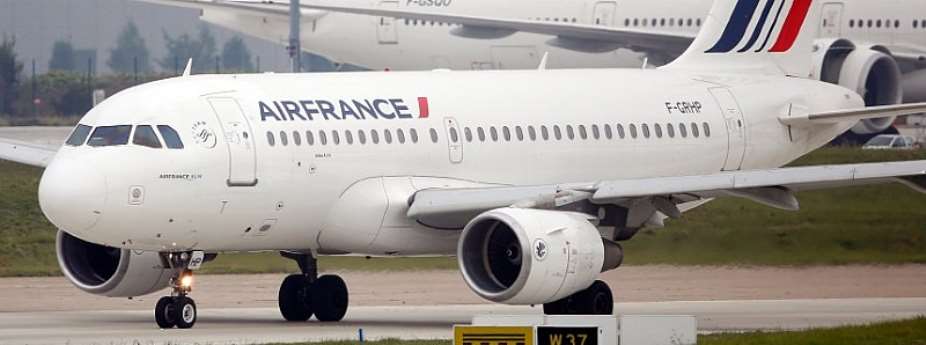 Child's Corpse Discovered In The Landing Gear Of Air France Aircraft In Paris. The Plane Had Taken Off From The Ivory Coast In Abidjan To Paris