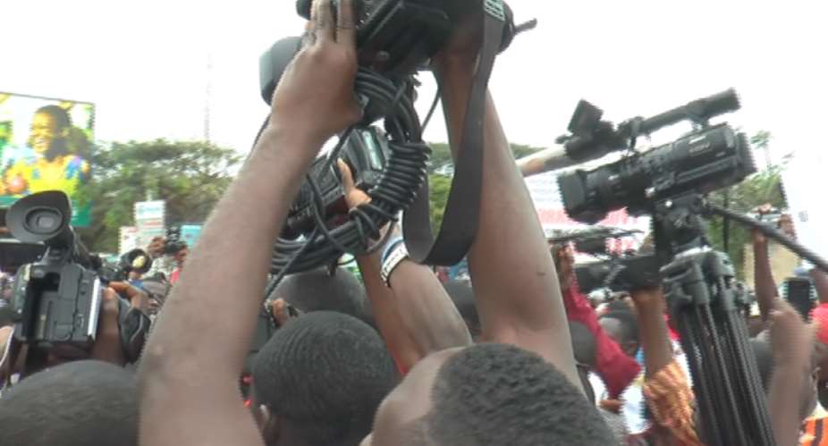 ‘Soli’: The Walking Stick Of Journalists