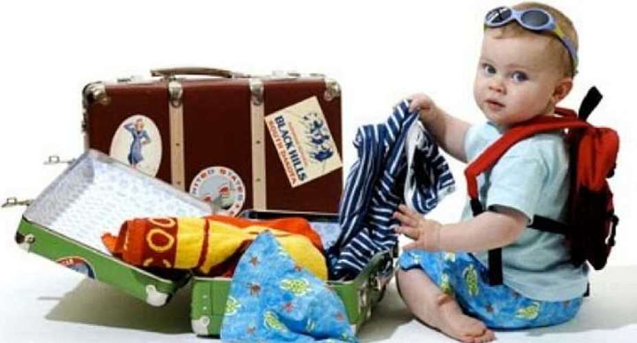 How To Pack Light When Travelling With Kids
