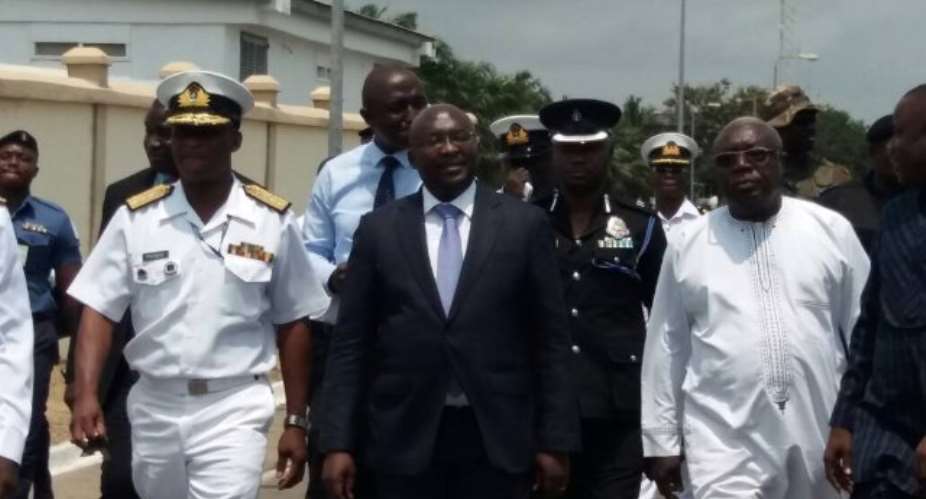 Bawumia Charges Navy To Arrest  Oil Criminals