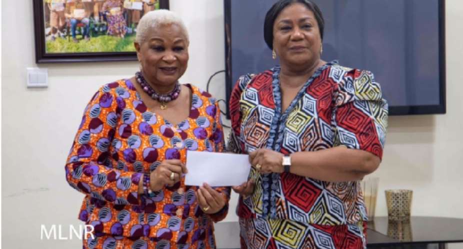 First Lady donates GHS50,000 to Appiatse explosion victims