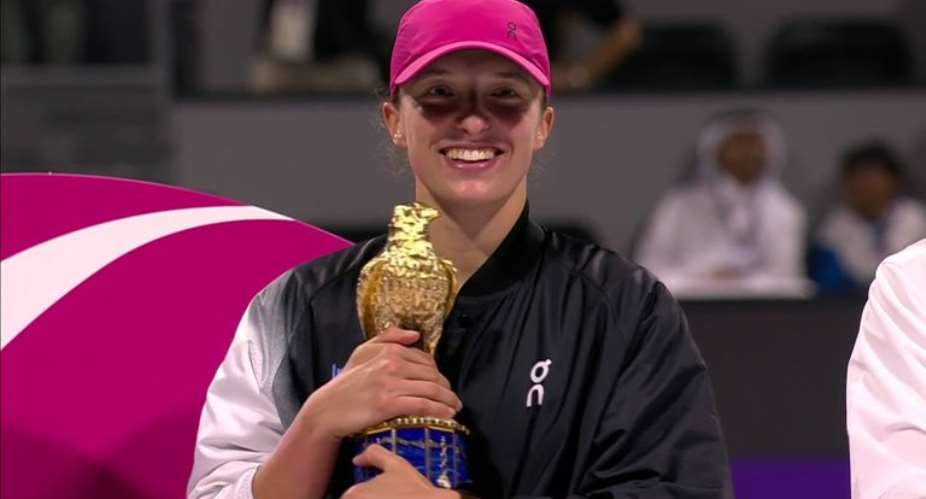 Qatar Open: Iga Swiatek beats Elena Rybakina to win title for third