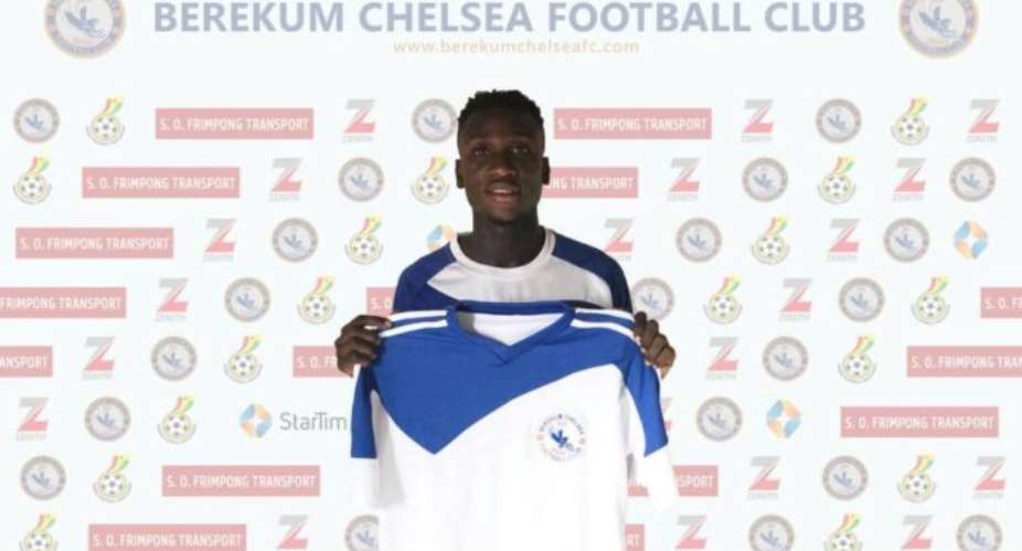 Emmanuel Asamoah Abew Signs First Professional Contract For Berekum Chelsea