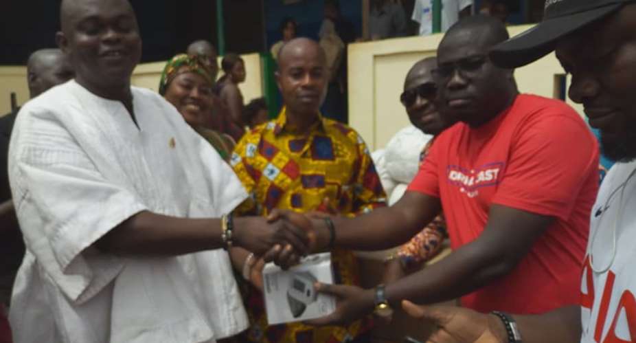 Val's Day: NPP Parliamentary Candidate Donates To Dormaa East Hospital