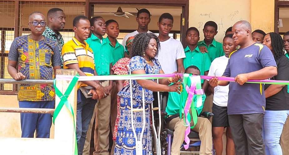 Lecturer builds access ramps to aid education of boy with cerebral palsy