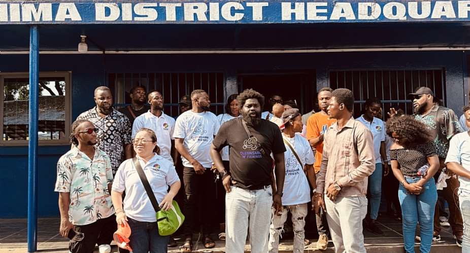 GlennSamm spreads love to inmates with annual charity initiative