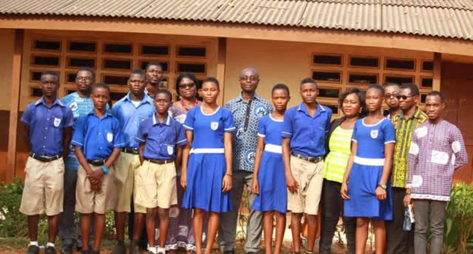 L'aine launches entrepreneurship clubs in seven schools