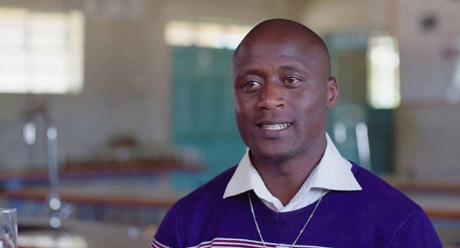 Kenyan Teacher Peter Tabichi Makes Final 10 For US 1 Million Global Teacher Prize 2019