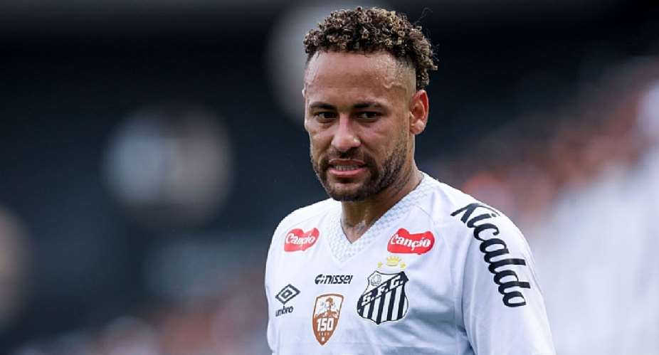 Brazil striker Neymar considering retirement