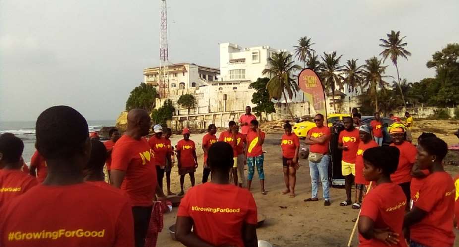 Lucozade Ghana Cleans Osu Beach