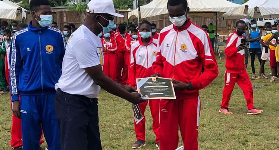 Omanhene of Sefwi-Wiawso, Katakyie Kwasi Bumagama II graces national cross country race