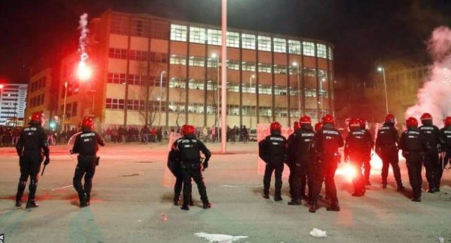 Officer Dies In Clashes Before Athletic Bilbao V Spartak Moscow