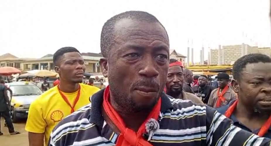 Berekum GPRTU drivers protest against assembly relocation directive