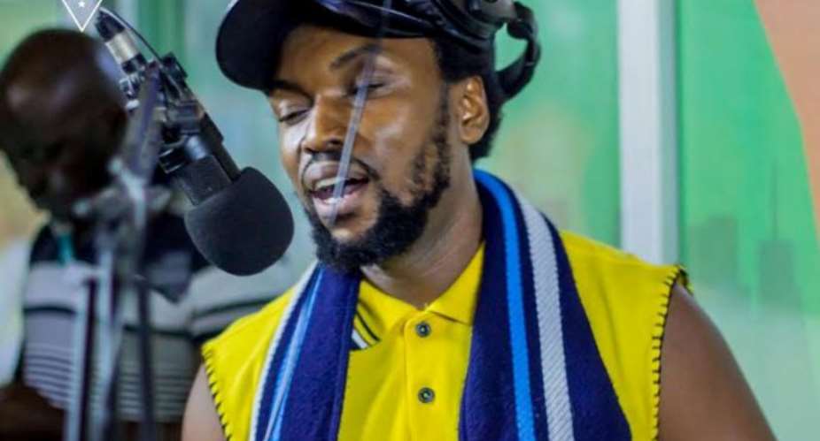 Khemikal Lifts Up David Oscar For Promoting Standup Comedy
