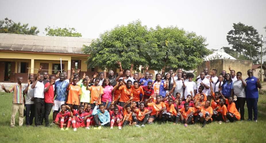 Rewriting the Old Narrative of Teenage Pregnancy through Plan International Ghanas Rooting for Change: Jato and Aponoapono in the Spotlight