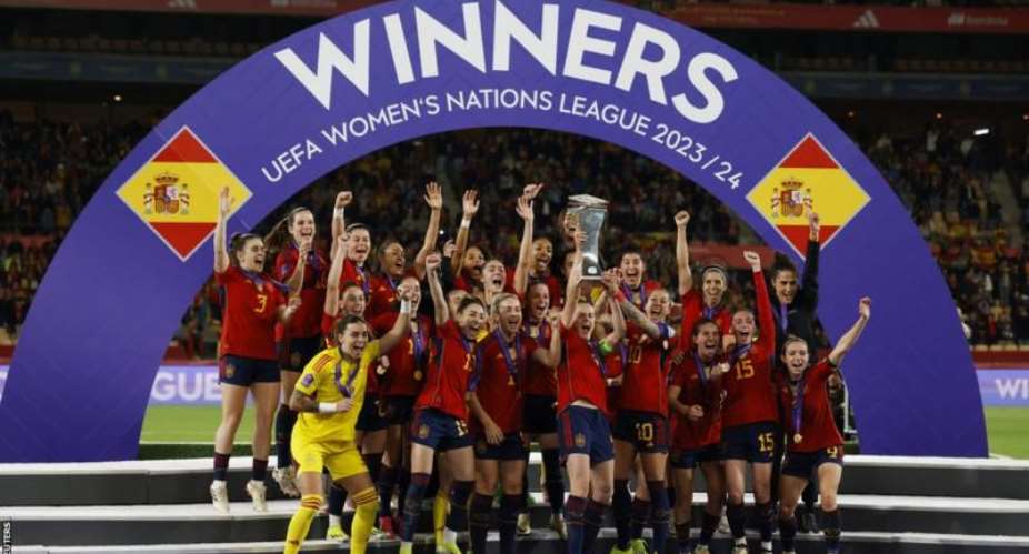 Spain are the first womens team to win both the Nations League and the World Cup