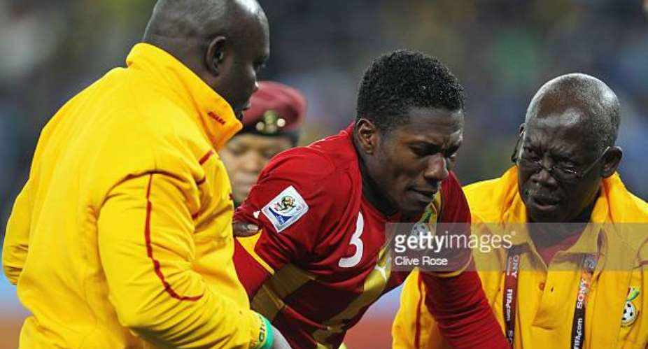 Livid Asamoah Gyan tears Joy FM apart after 2010 World Cup missed penalty tweet