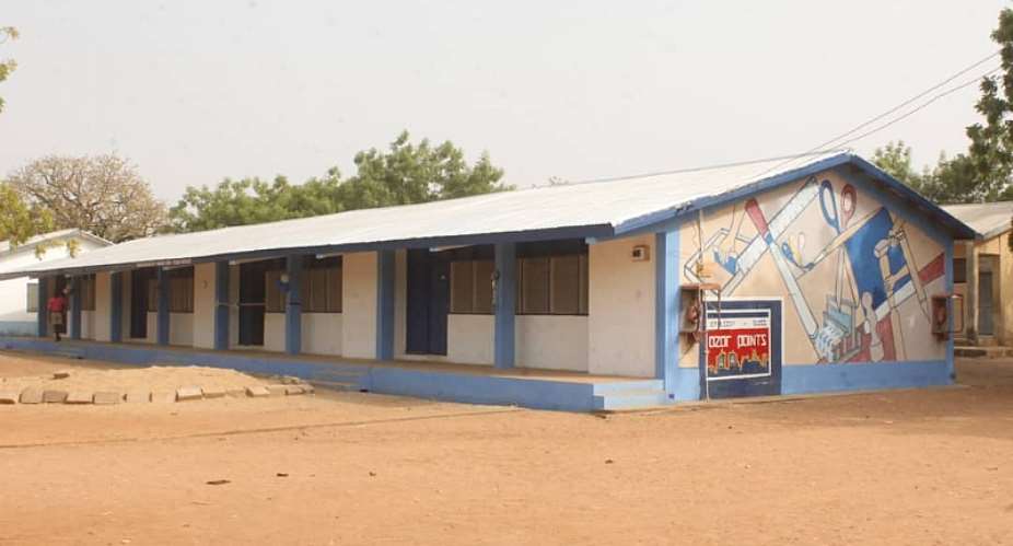 Navrongo: Nabia 1998 year group renovates alma mater