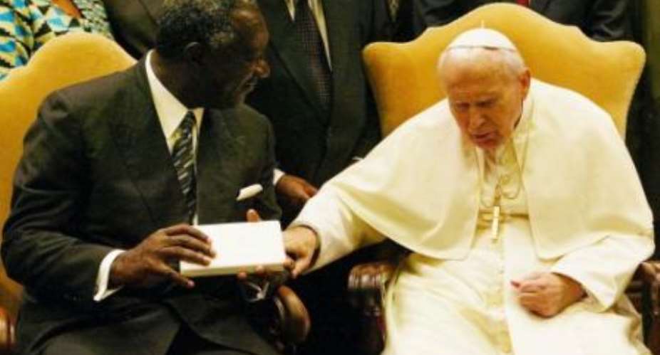 Prez Kufuor celebrates  Pope's enthronement