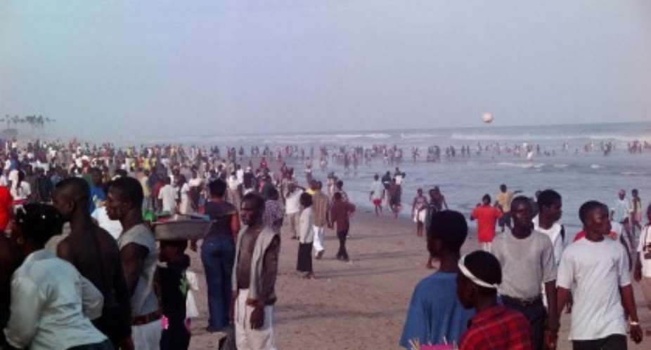 Holidaymakers mark Republic Day at beaches