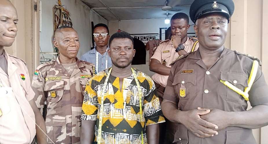 Manhyia Local Prison donates industrial tailoring machines to two ex-convicts