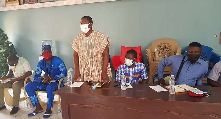 Headmaster of Bechem Islamic A JHS Issah Mohammed, gives an update of PTA and SMS activities and 2020 BECE performance