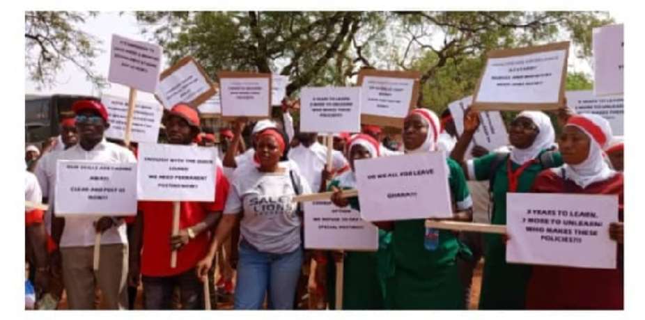 Tamale: Our parents are tired of giving us chop money everyday – Jobless nurses, midwives march for jobs