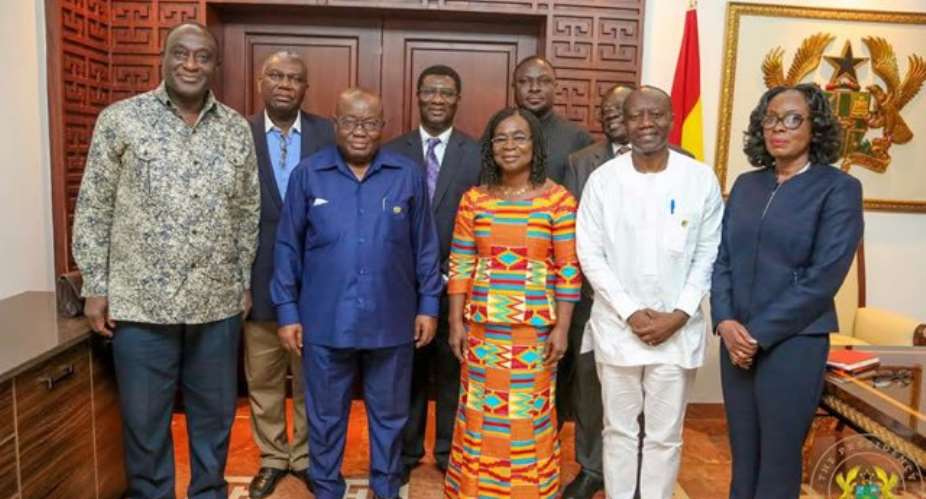 President Akufo-Addo swears in MiDA Board