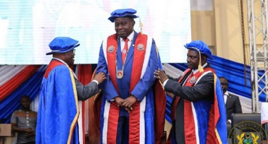 President Nana Akufo-Addo during the induction ceremony urged the new UEW Vice-Chancellor Prof. Anthony Afful Broni M, to build bridges of reconciliation.
