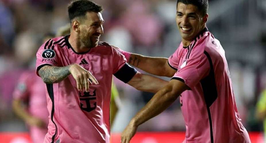 Lionel Messi and Luis Suarez fire Inter Miami into CONCACAF quarters