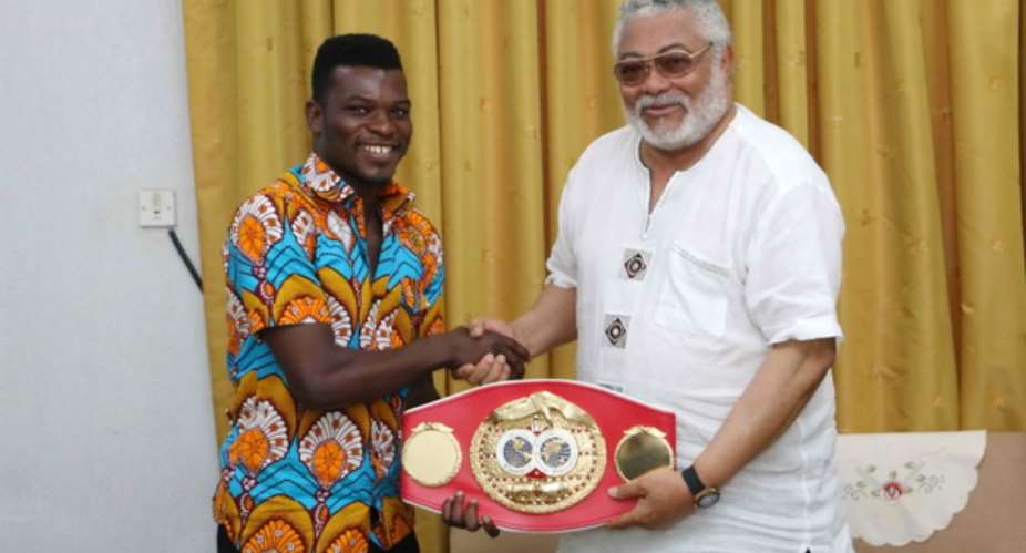 Avoid Drinking, Smoking And Womanizing - Rawlings Tells Commey