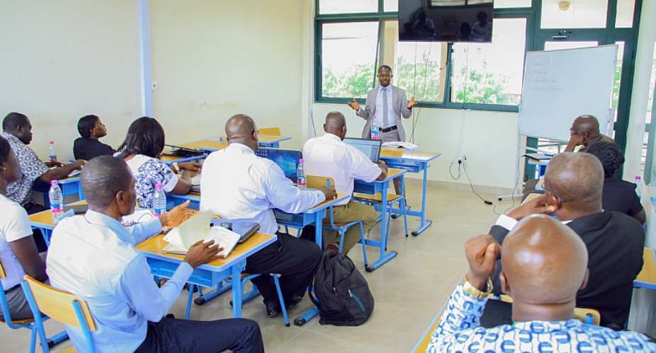 Top African Scientist Speaks To HCC Students And Faculty
