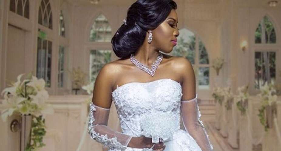 Photos: Kofi Adjorlolo's fiance shows off wedding gown