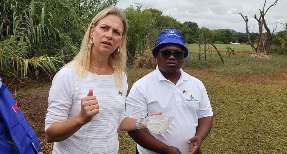 Prof Coetzee & Deputy Minister Seitlholo