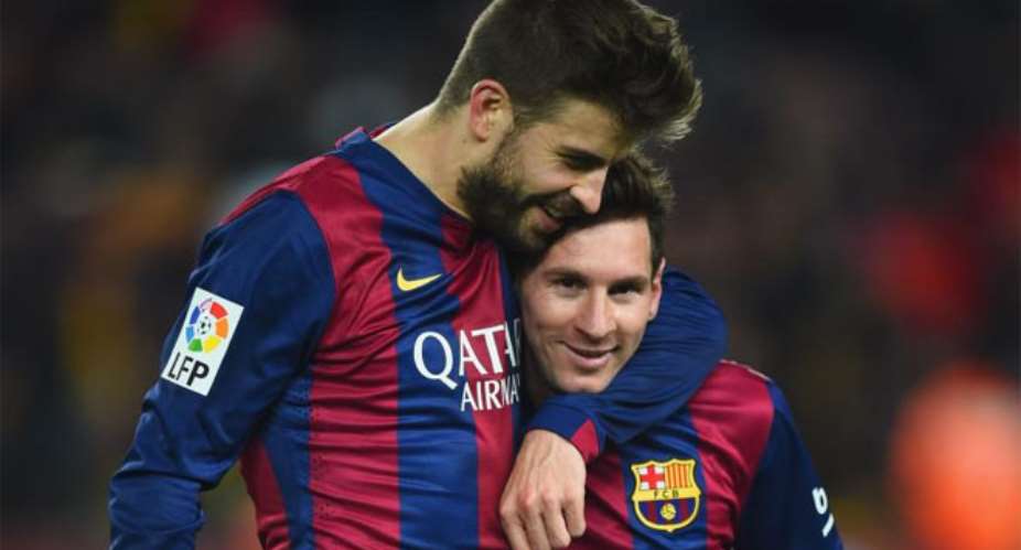 Gerard Pique withLionel Messi