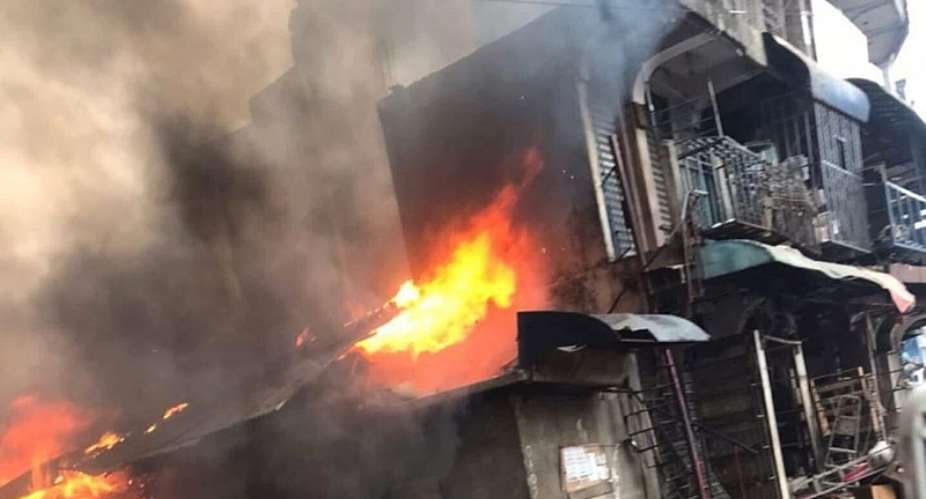 NPP Ashanti MPs commiserate with Adum Central market traders following inferno