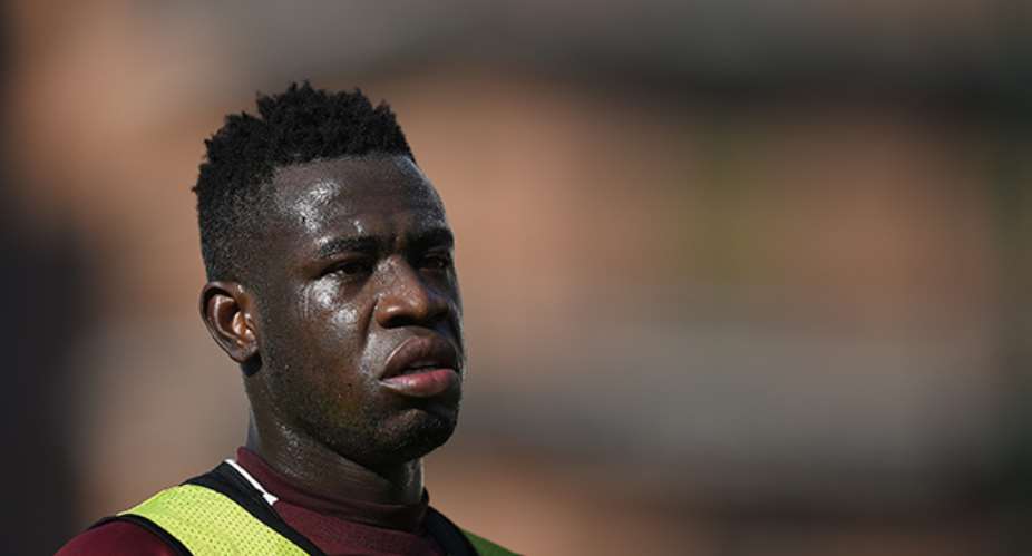 Big BLOW As Torino Star Afriyie Acquah Sprains Knee In Training