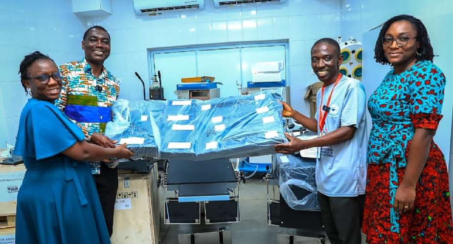 UCC Institutional Affiliation Office donates medical equipment to University Hospital