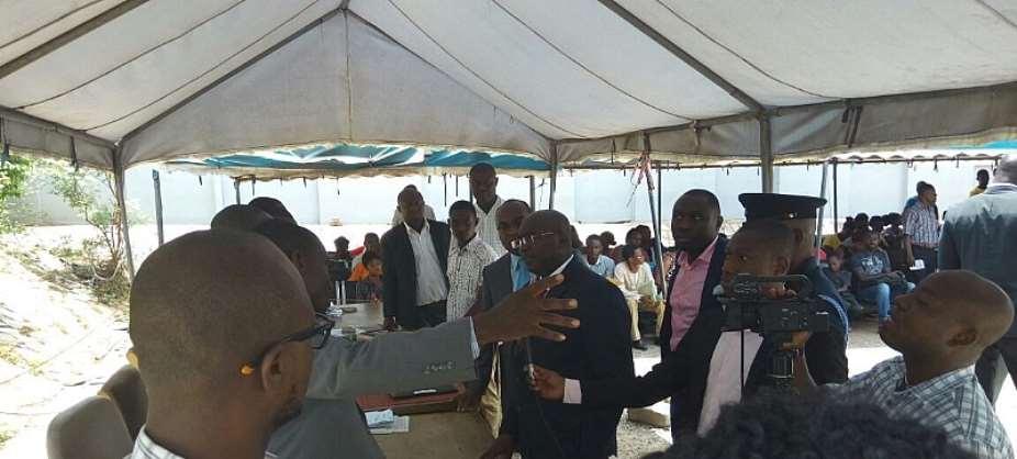 Bawumia pays surprise visit to Passports Office