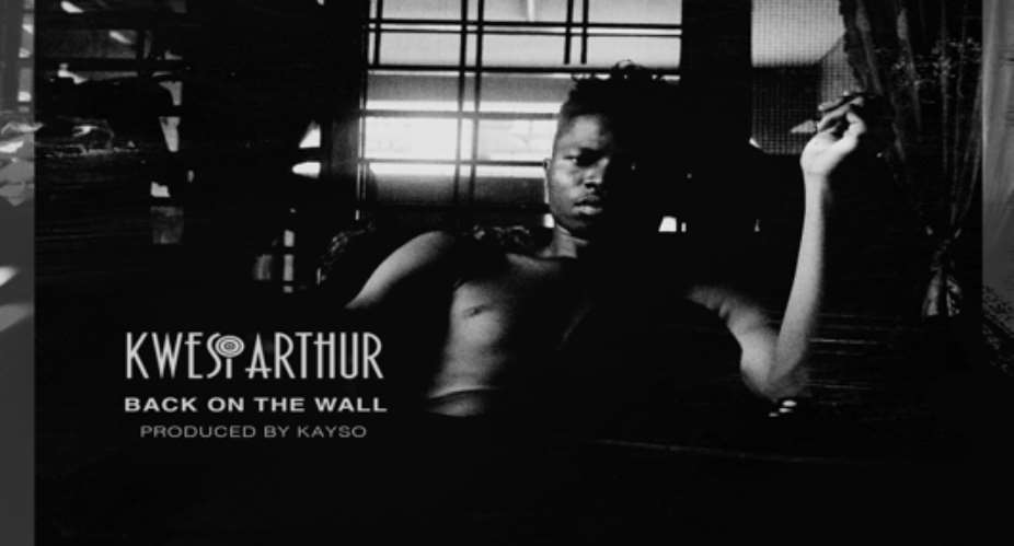 Kwesi Arthur – Back On The Wall Ft Suli Breaks