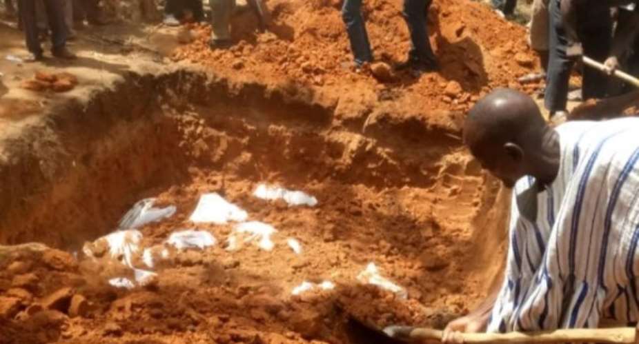 Passengers who were burnt beyond recognition buried in a mass grave