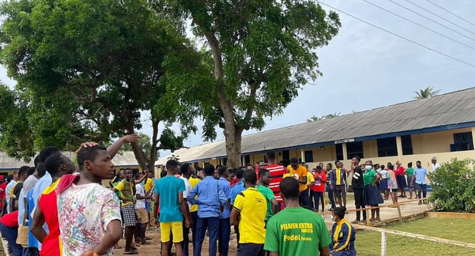Students of Ada College Of Education demonstrate over unfair treatment, lack of water on campus