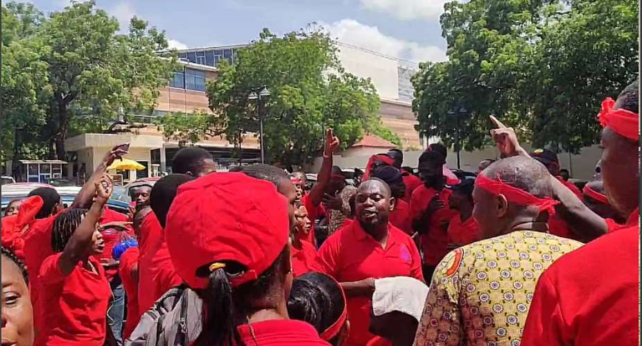 Teachers strike continues despite progress in negotiations