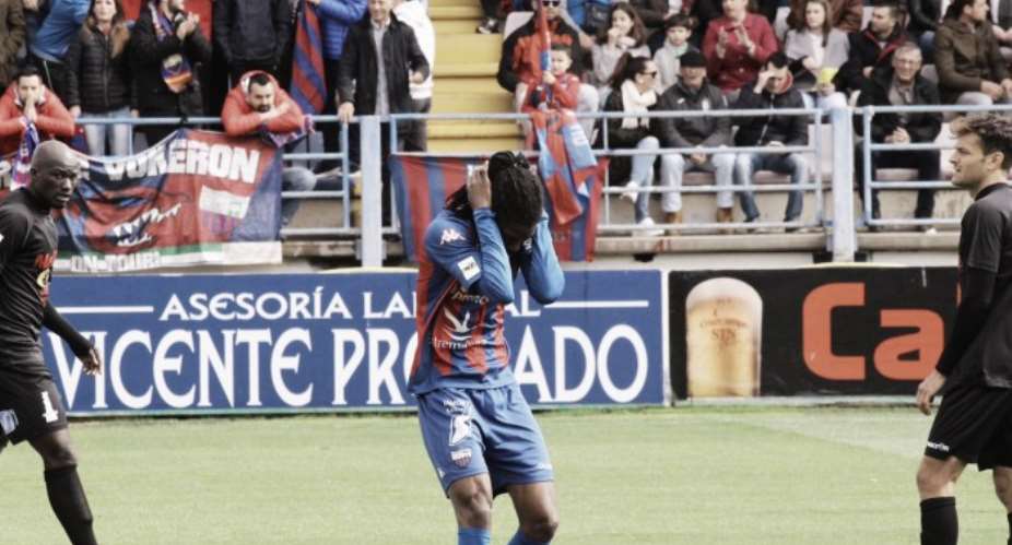 Ghanaian midfielder Richard Boateng endures hellish time in Extremadura home defeat to UD Melilla in Spanish third-tier