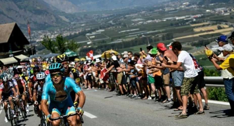 Tour de France could still take place, without roadside spectators