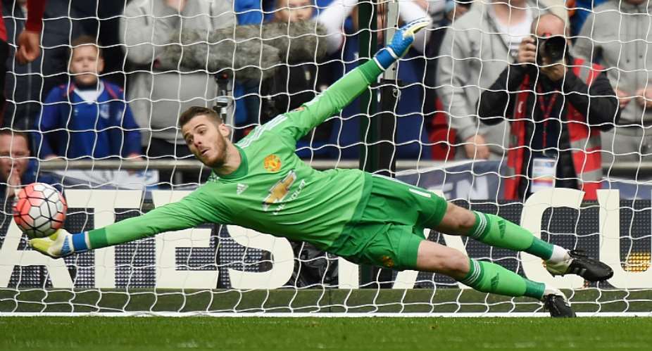 Manchester United in talks to secure future of star goalkeeper David De Gea
