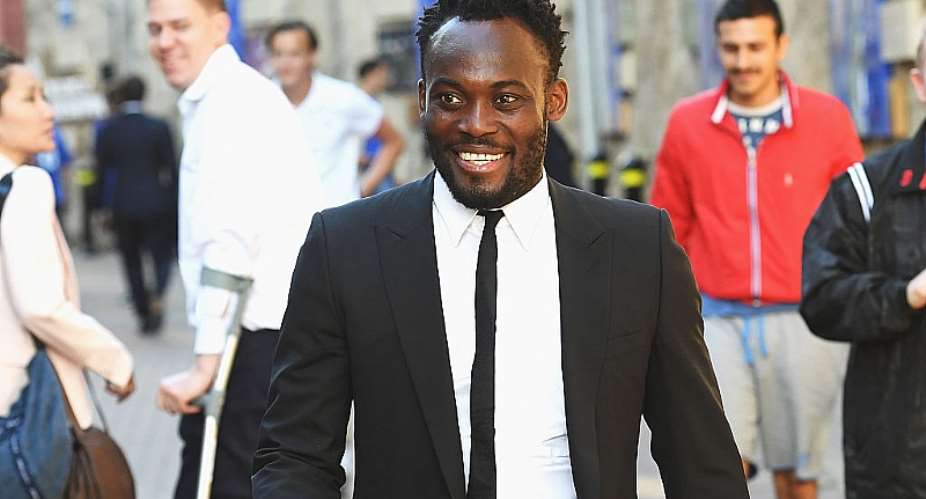 Ex-Chelsea midfielder Michael Essien wants to give back fans of Persib Bandung