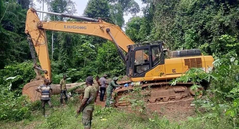 Enchi District Court orders Forestry Commission to release confiscated excavators to galamseyers