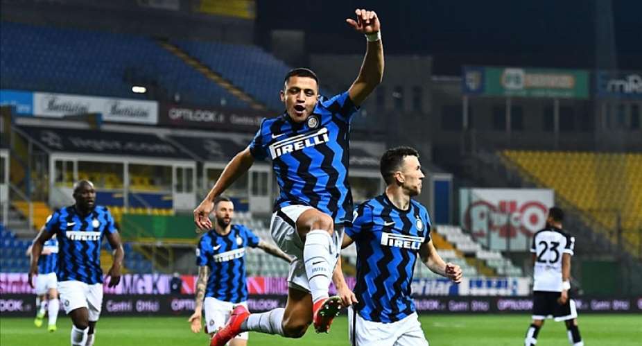 Alexis Sanchez of FC Internazionale celebrates after scoring his team's first goal during the Serie A match between Parma Calcio and FC Internazionale at Stadio Ennio Tardini on March 04, 2021 in Parma,Image credit: Getty Images