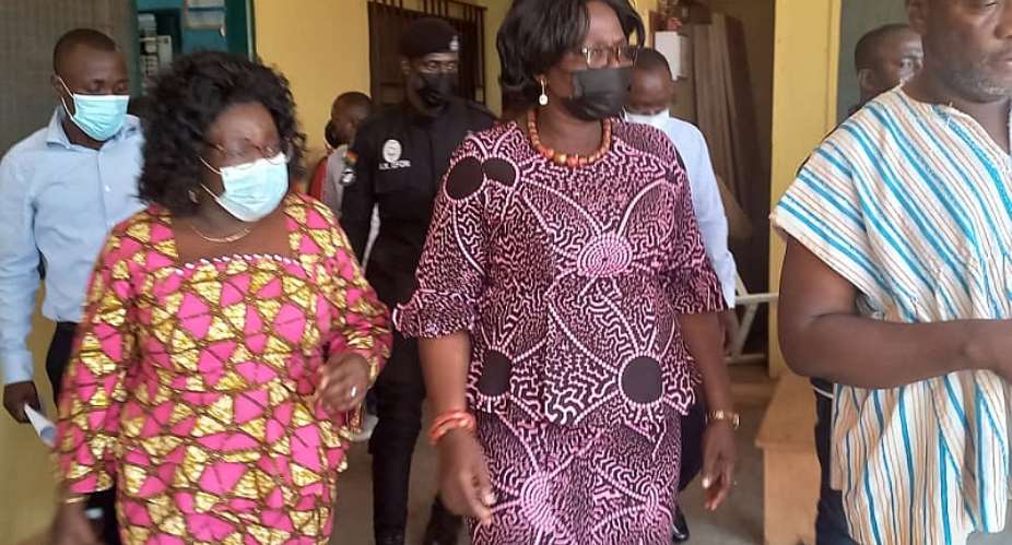 Bono Regional Minister Visits The People Of Nkrankwanta After Heavy Downpour
